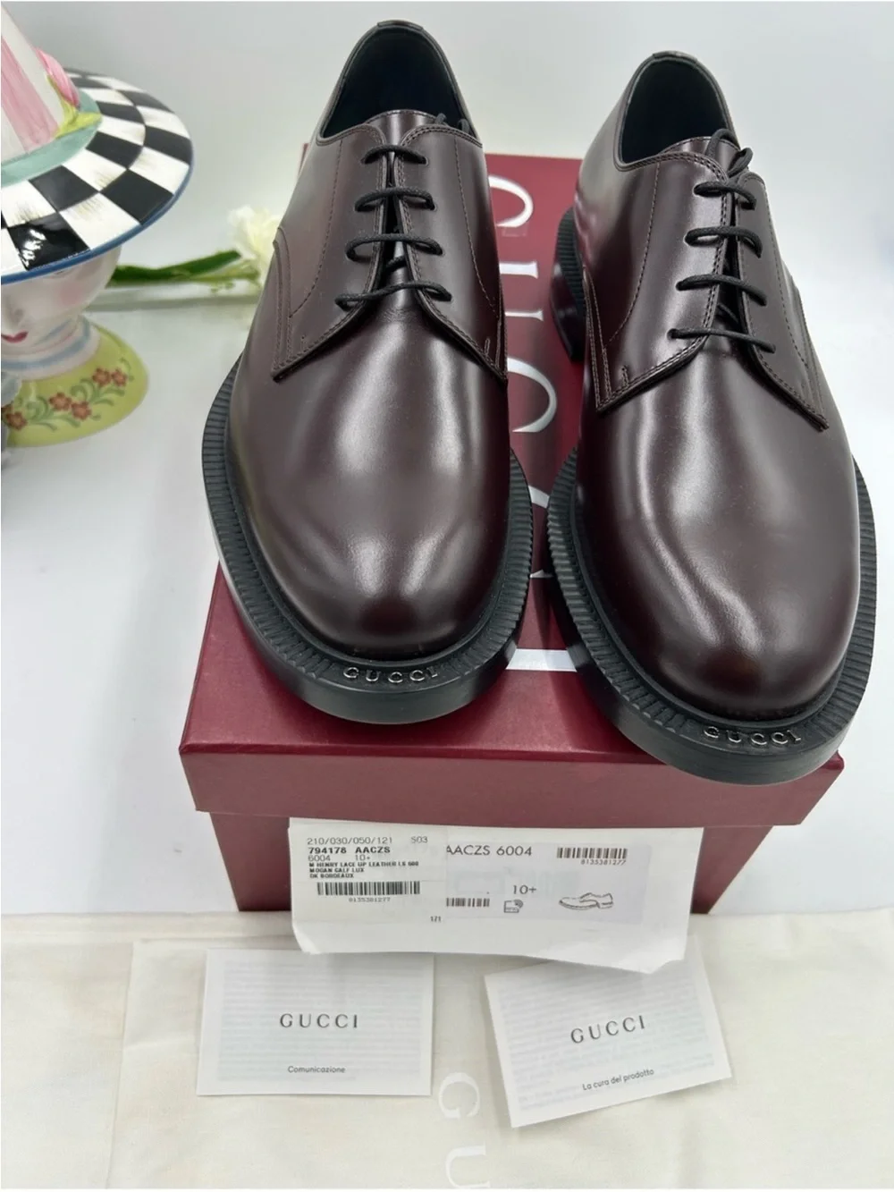 Men’s Gucci logo lettering cord, Van Derby shoes size 10.5 fits 11 US